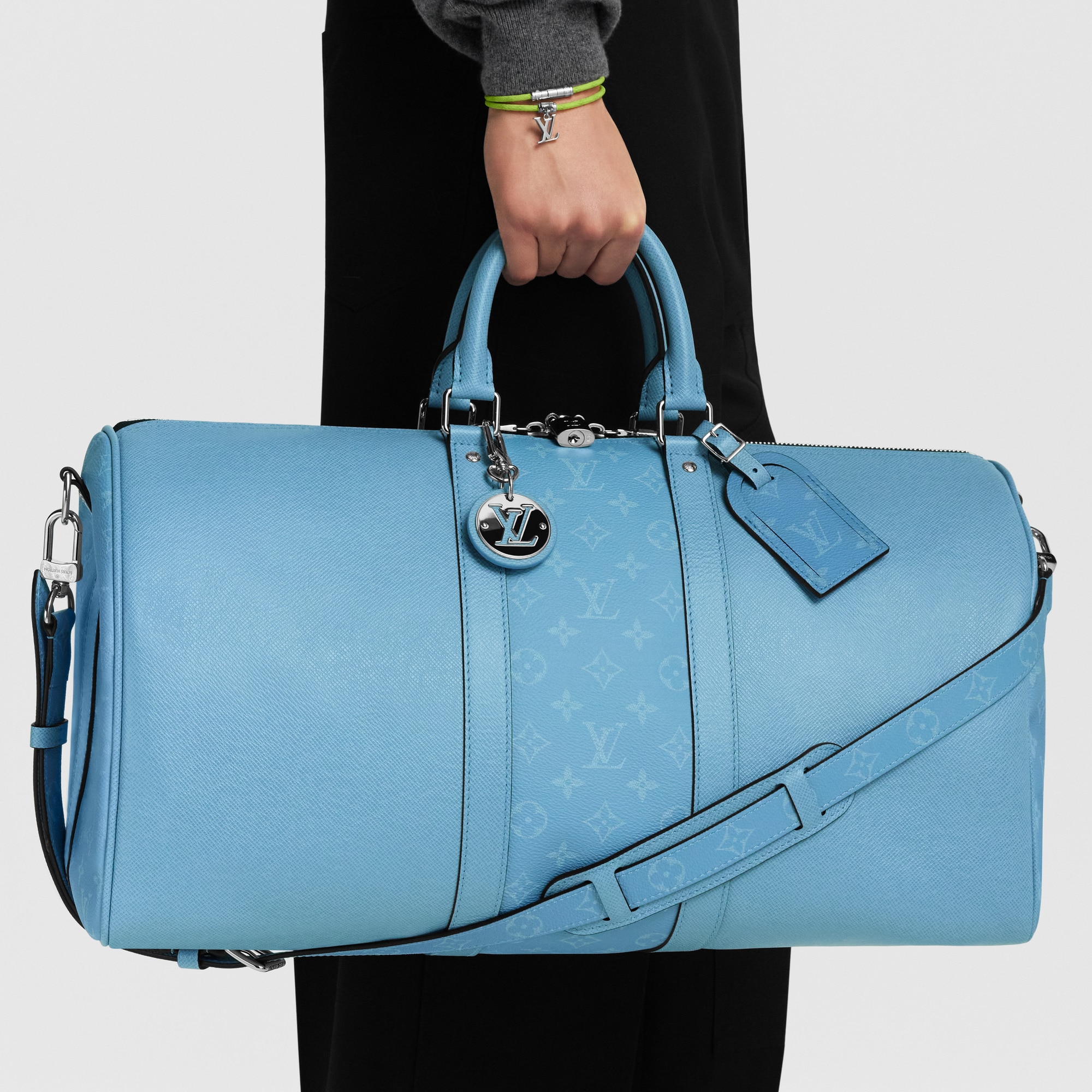 LV Circle Key Holder and Bag Charm S00 - Accessories | LOUIS VUITTON